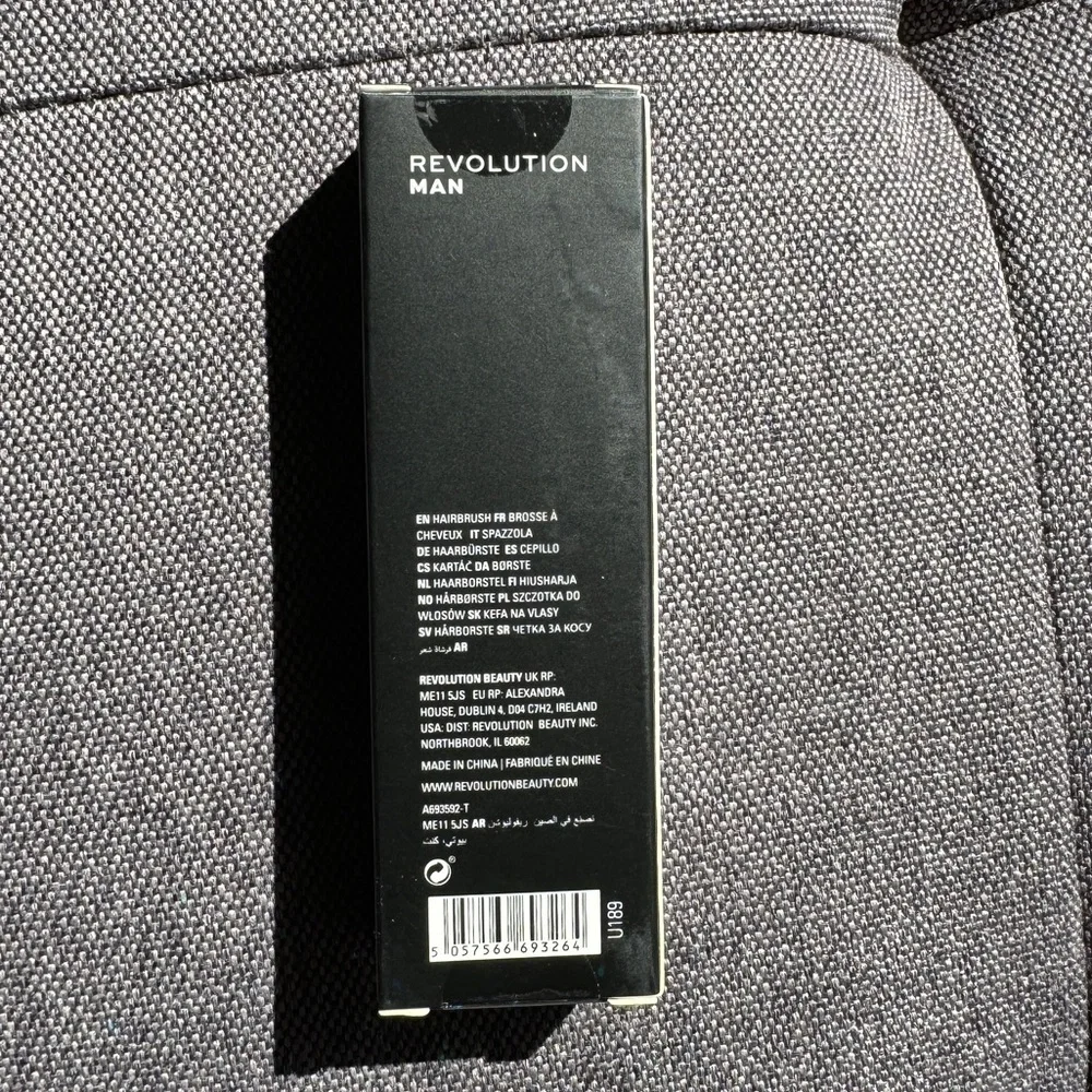 REVOLUTION MAN HAIR FLIP COMB